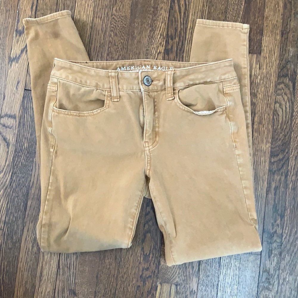 American Eagle Khaki skinny jeans
